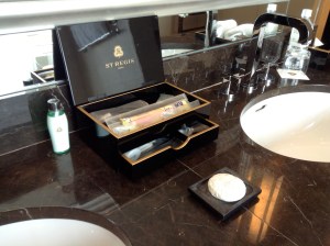 Just loving the black lacquer boxes with St Regis logos - no I did not take any with me...